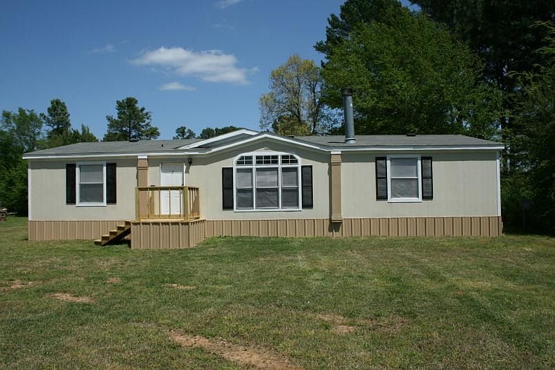 1st image of 15710 Garnett Dr