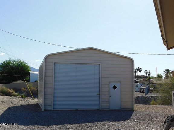 2nd image of 3008 Briggs Ln