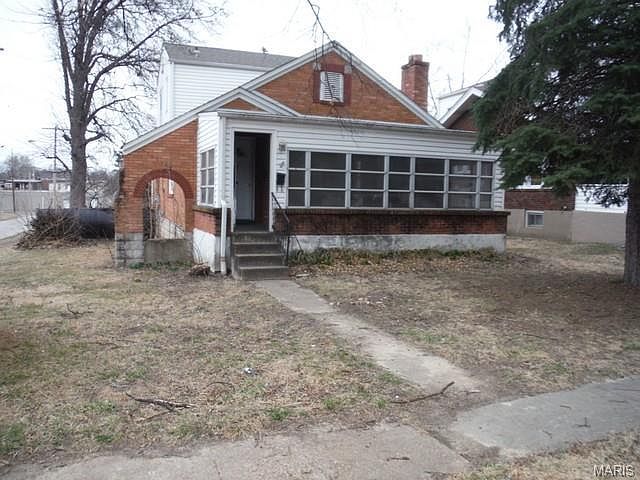 1st image of 8753 Windom Ave