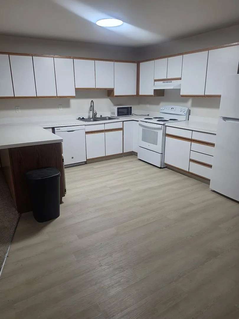 West Court Estates LLC — Photo 1