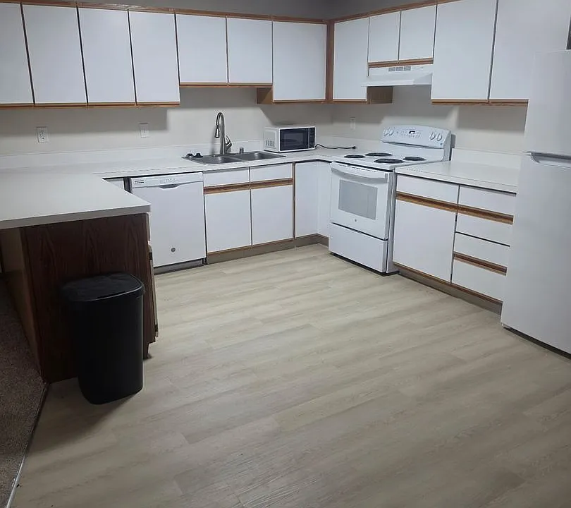 37 West St