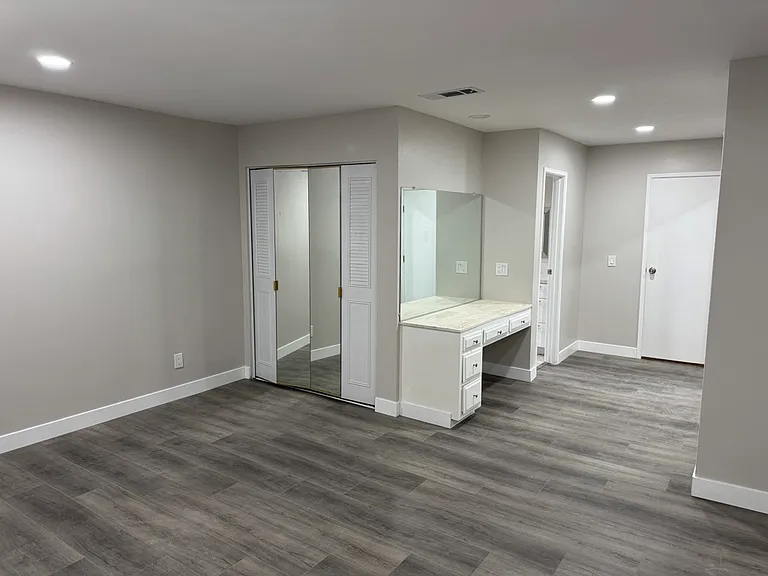 415 S Tahquitz Ave — Photo 8