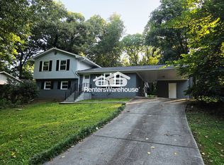 36 Hunting Creek Dr, Marietta, GA 30068