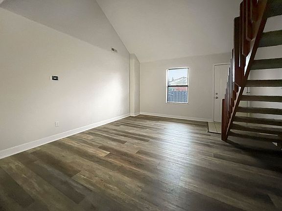 4th image of 4014 Ryland Dr #4014