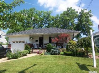 63 Ontario Ave, Massapequa, NY 11758