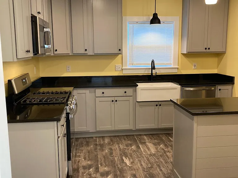 754 Naugatuck Ave — Photo 1
