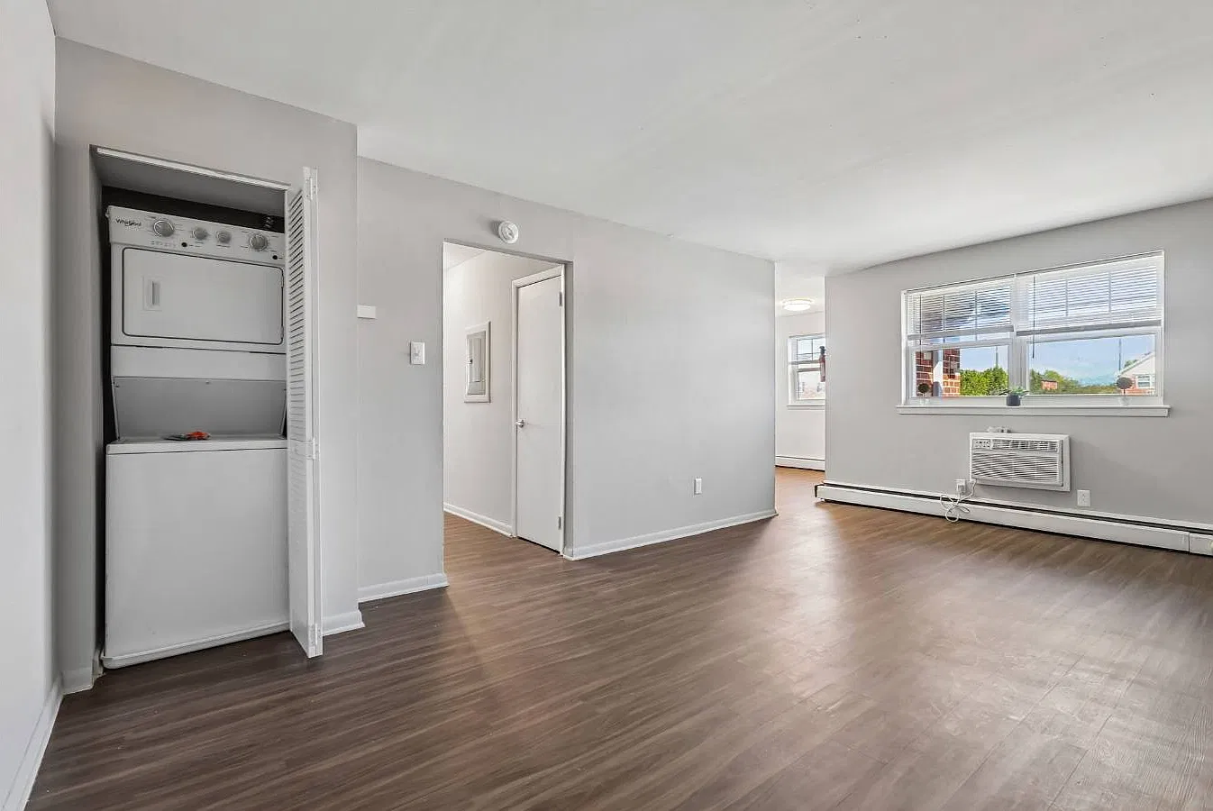 Congress Apartment Homes — Photo 4
