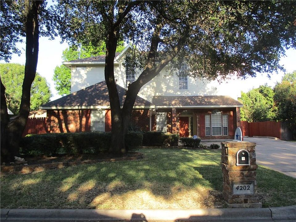 1st image of 4202 Briar Hill Dr