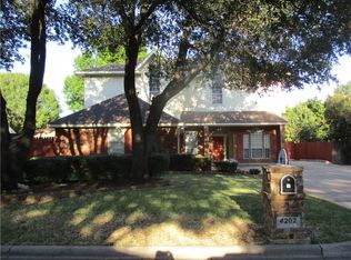 4202 Briar Hill Dr, Grand Prairie, TX 75052