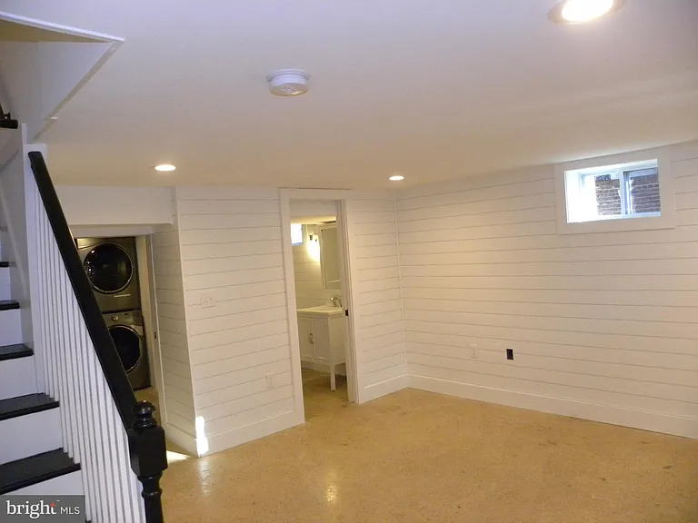 609 Ramsey St — Photo 15