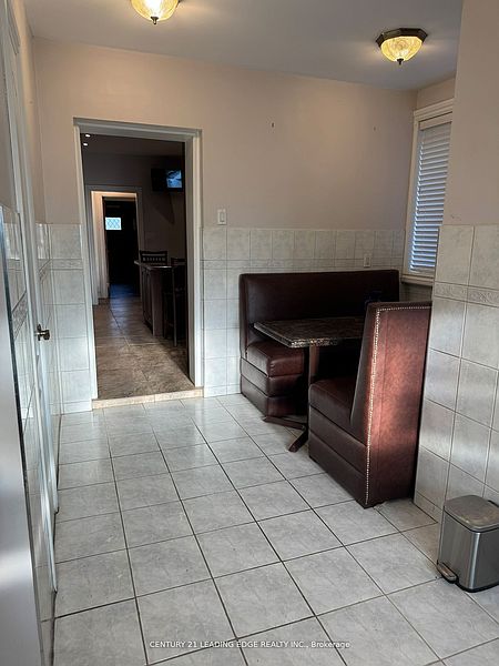 Toronto House for rent - 4 Bedrooms — photo 20