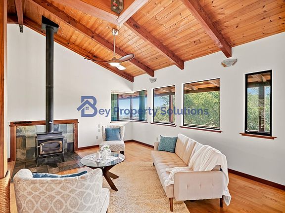 3rd image of 1615 Bee Canyon Rd #1