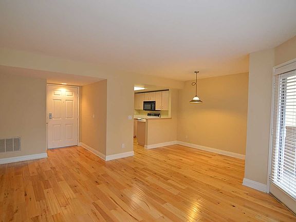 2nd image of 1270 Cleveland Ave #126
