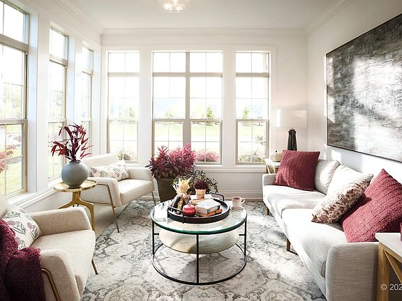3rd image of 4890 Diplomat Way
