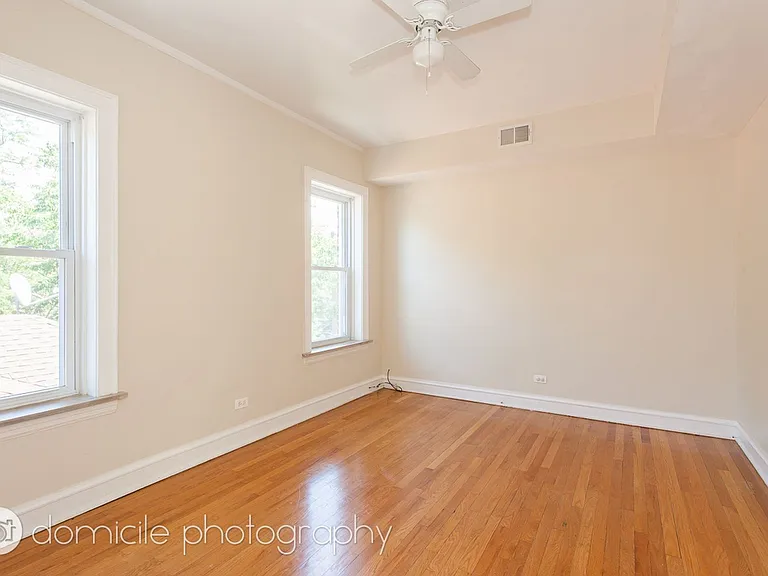 2142 W Arthur Ave #3 — Photo 6