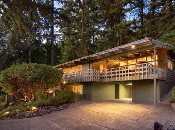 5220 SW 19th Dr, Portland, OR 97239