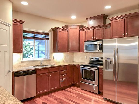 4th image of 8332 167th Ave NE #3