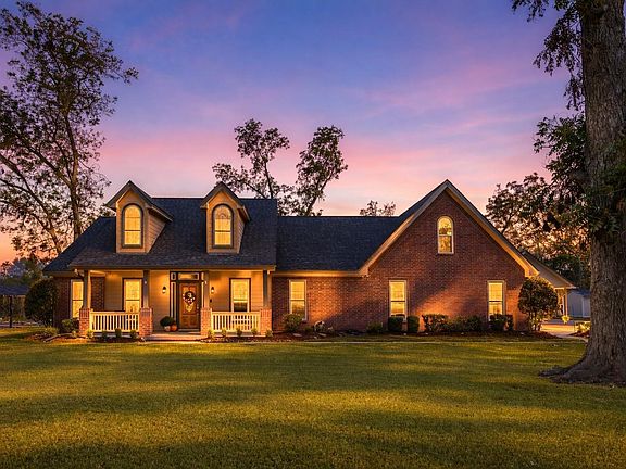 2nd image of 350 Pecan Estates Rd