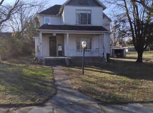 631 E Center St, Mount Vernon, MO 65712