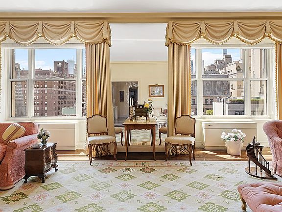 4th image of 19 E 72nd St #9/10C