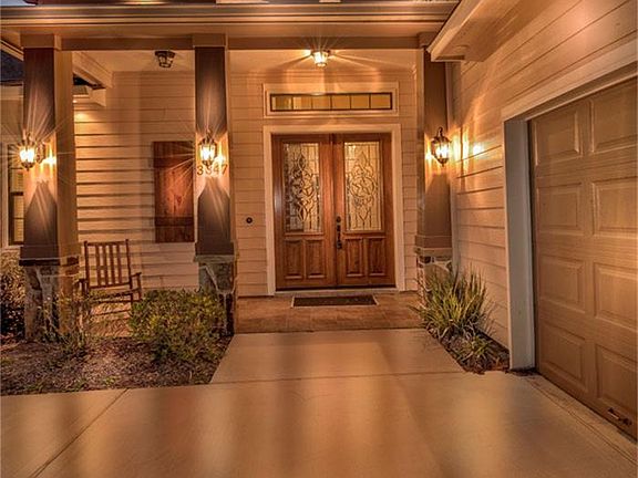 2nd image of 3347 Torrey Pines Dr