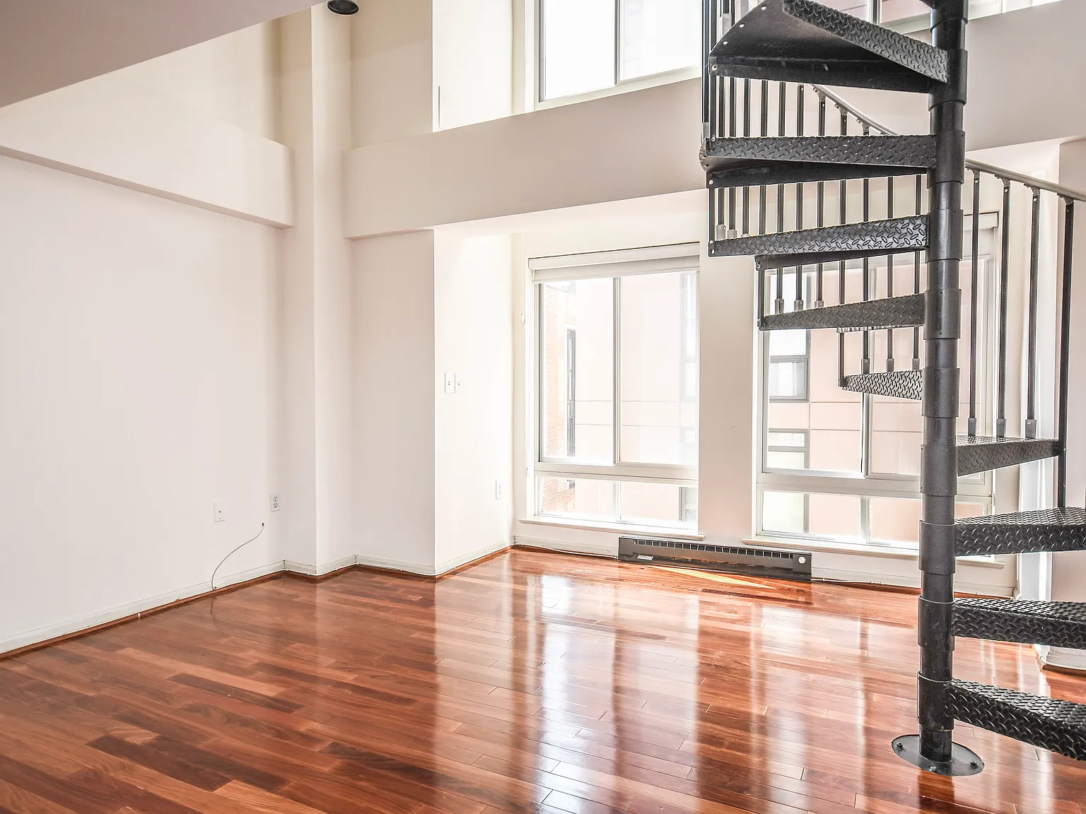 1 bed, 1.5 bath, 667 sqft, $2,750 — Photo 2