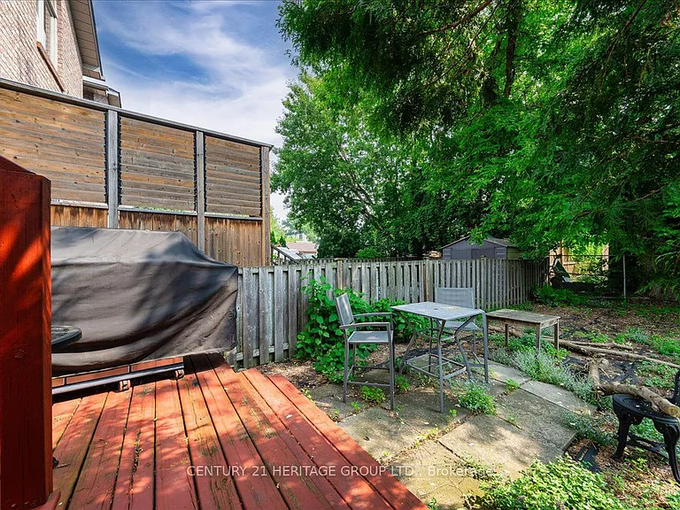 169 King Edward Ave — Photo 31