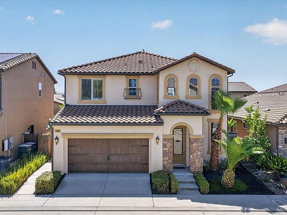 2nd image of 11642 N Bella Vita Ave