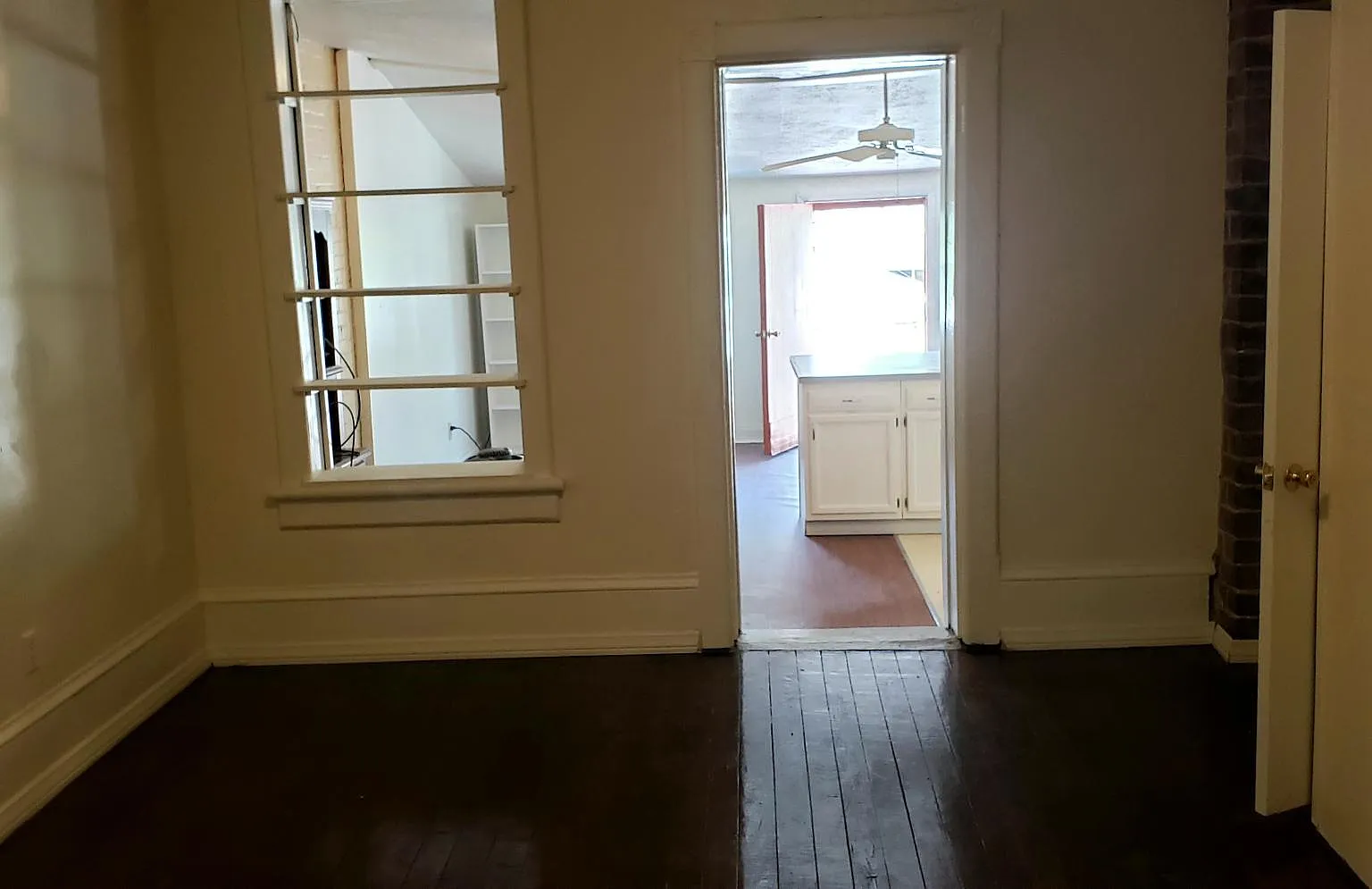 2 bed, 1.5 bath, 1400 sqft, $850 — Photo 2