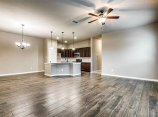 210 Oakcrest #B, Conroe, TX 77304