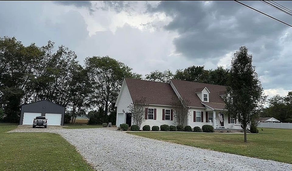 1st image of 133 Oakdale Dr