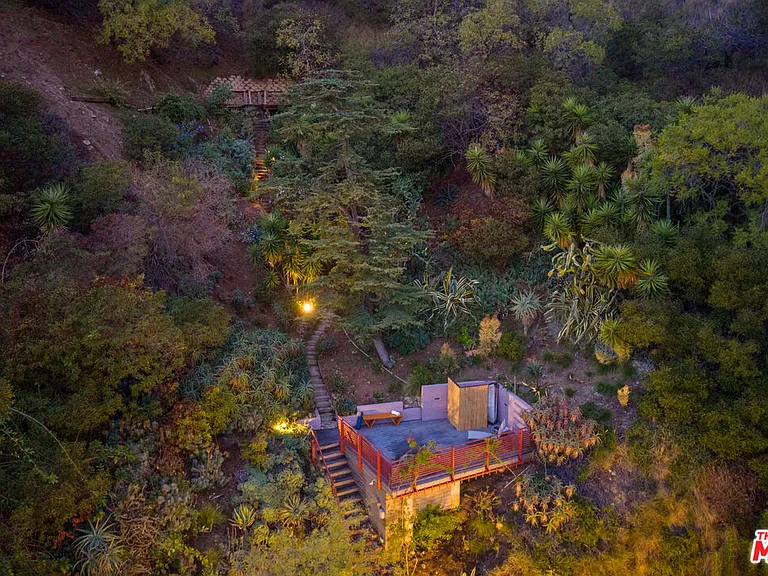 1853 Nichols Canyon Rd — Photo 42