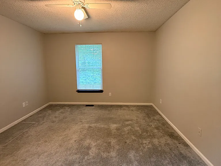 8906 NE 73rd Ct #8906 — Photo 13