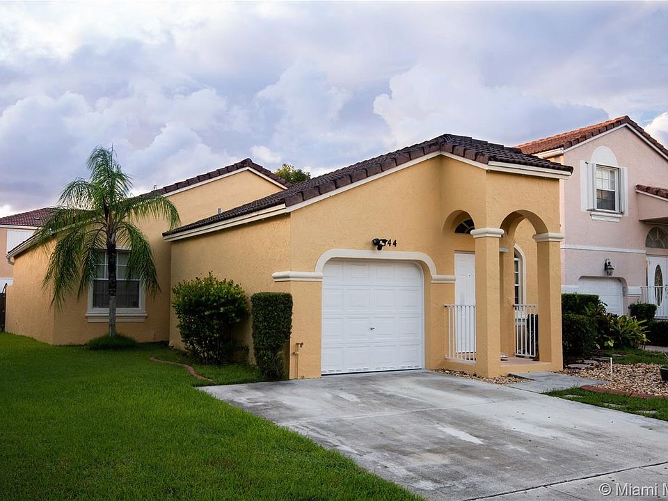 1st image of 544 NW 157th Ave