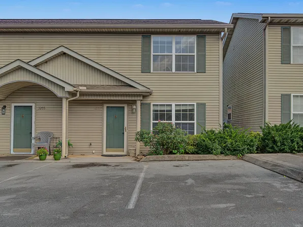 3209 Quiet Way, Knoxville, TN 37918