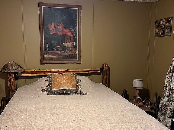 4th image of 2531 Halls Valley Dr