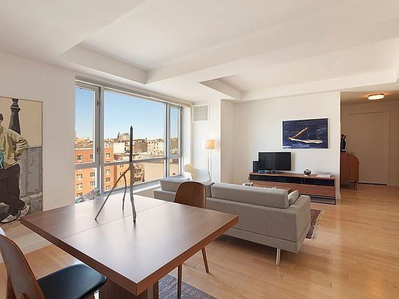 3rd image of 560 Carroll St APT 8D