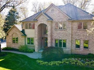 7105 Oak Meadows Dr, Clarkston, MI 48348
