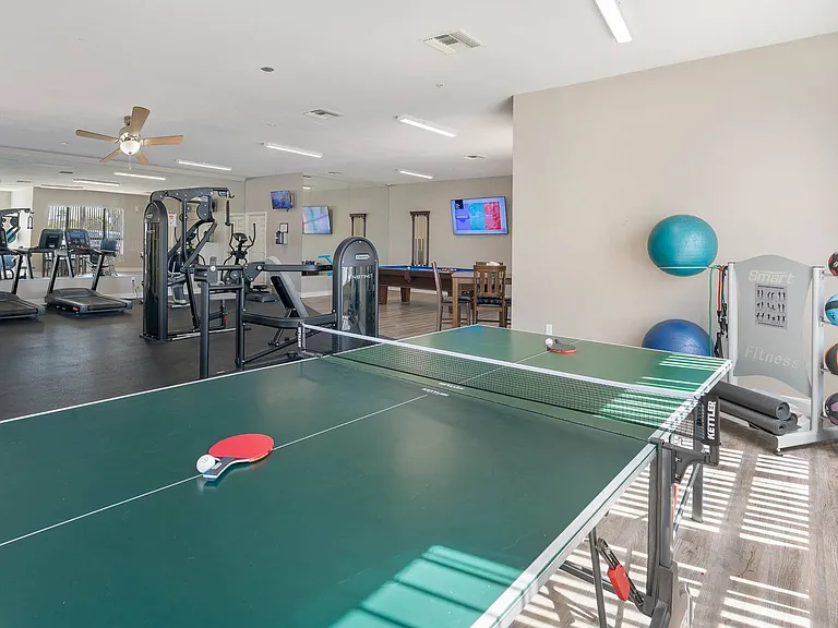 The Colony Apartments — Photo 14