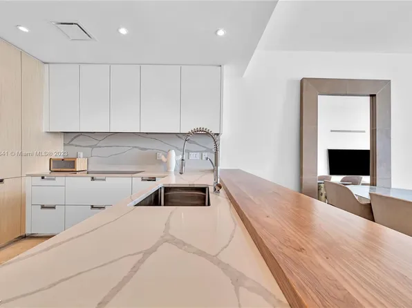 15701 Collins Ave Unit 703, Sunny Isles Beach, FL 33610