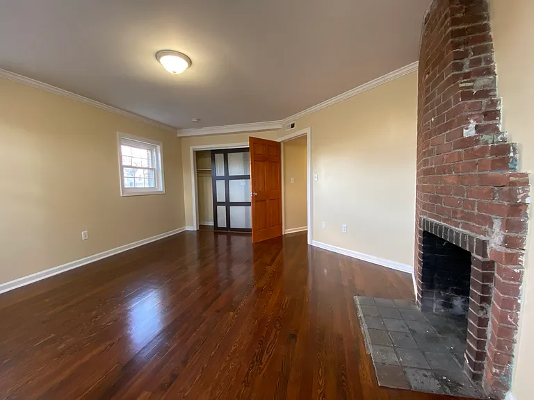 75 Whitney Ave #4A — Photo 11