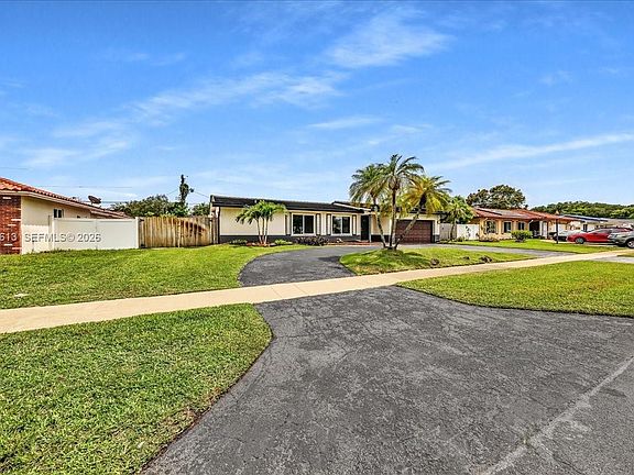 3rd image of 5260 SW 10th Ct