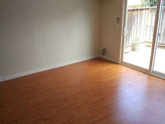4th image of 240 Hollis Ave APT 3