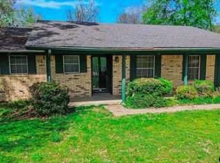 306 W Magnolia Dr, Mount Pleasant, TX 75455