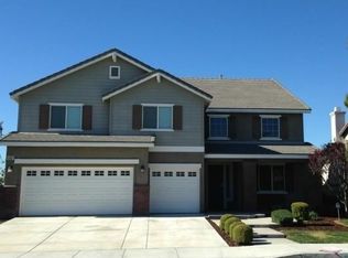 6861 Wild Lupine Rd, Eastvale, CA 92880