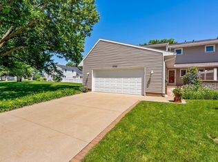 3702 Eastpark Rd, Cedar Falls, IA 50613