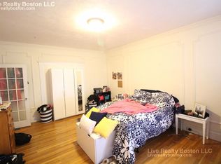 101 Verndale St, Brookline, MA 02446