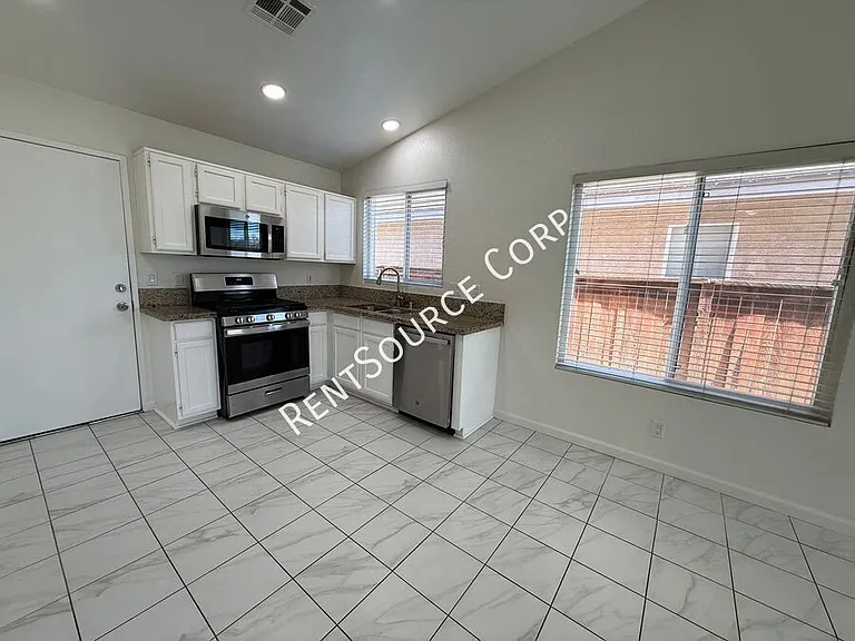 2240 Westpark Dr — Photo 7