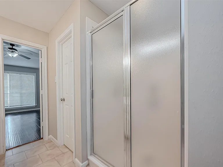 7135 Woodland Oaks — Photo 30