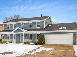 2216 N Walnut Ave, Arlington Heights, IL 60004